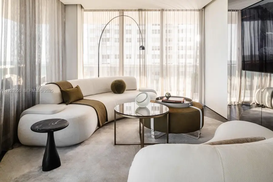 5875 Collins Ave #902, Miami Beach, FL 33140 - Image #2