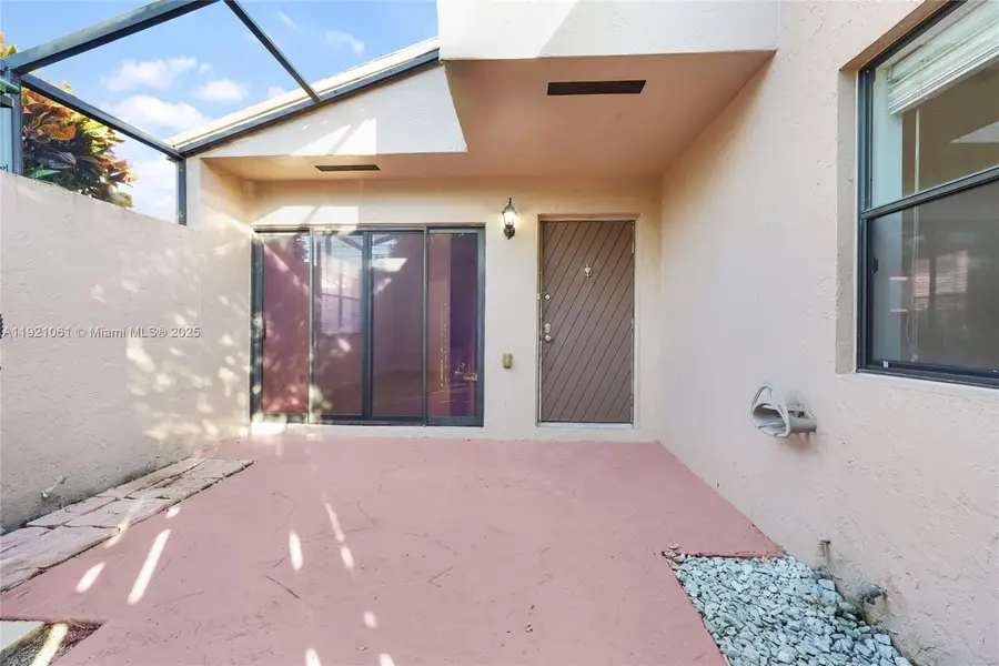 12393 NW 12th Ct, Pembroke Pines, FL 33026 - Image #3