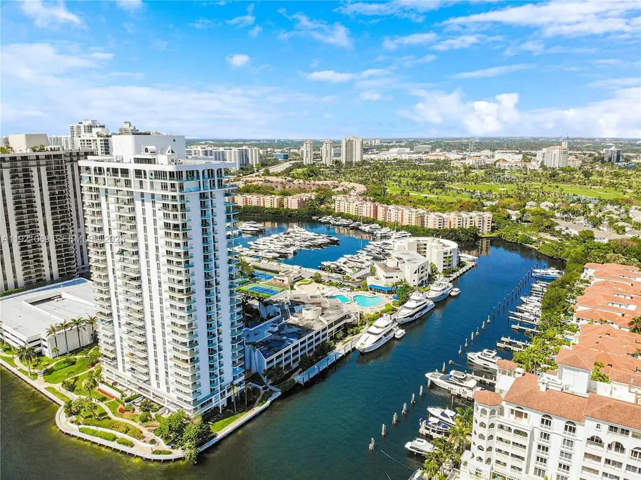 19707 Turnberry Way #10AB, Aventura, FL 33180 - Image #2