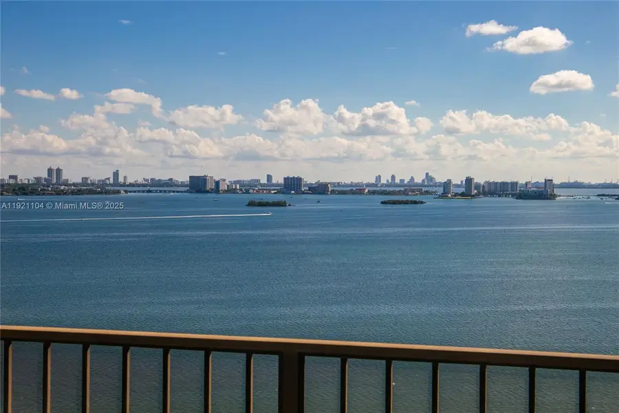 1800 NE 114th St #2105, Miami, FL 33181 - Image #2