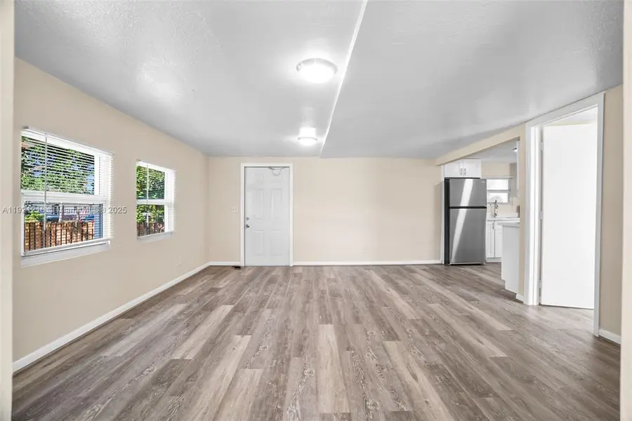 212 SW 11th St, Dania Beach, FL 33004 - Image #3