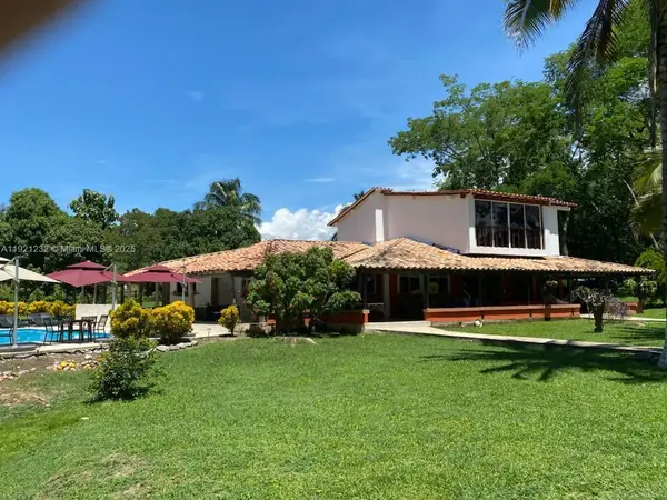 Finca La Melissa Parcelacion La Chorquina, , FL OU 055413