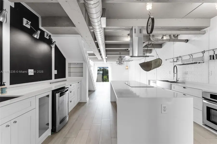 6901 Edgewater Dr #315, Coral Gables, FL 33133 - Image #3