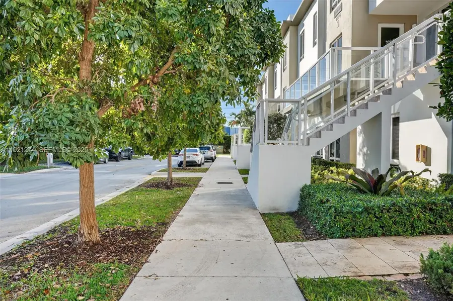 6310 NW 103rd Pl #104, Doral, FL 33178 - Image #2