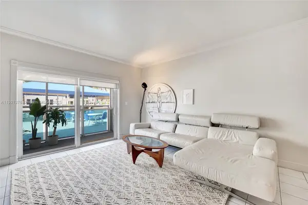 1701 S Ocean Dr #105, Hollywood, FL 33019