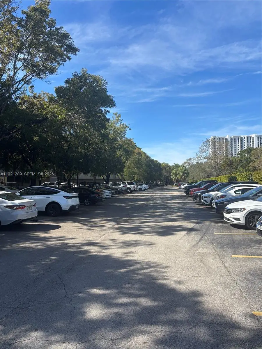 8290 Lake Dr #528, Doral, FL 33166 - #2