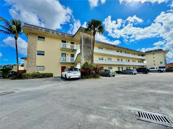 4431 NW 16th St #H104, Lauderhill, FL 33313