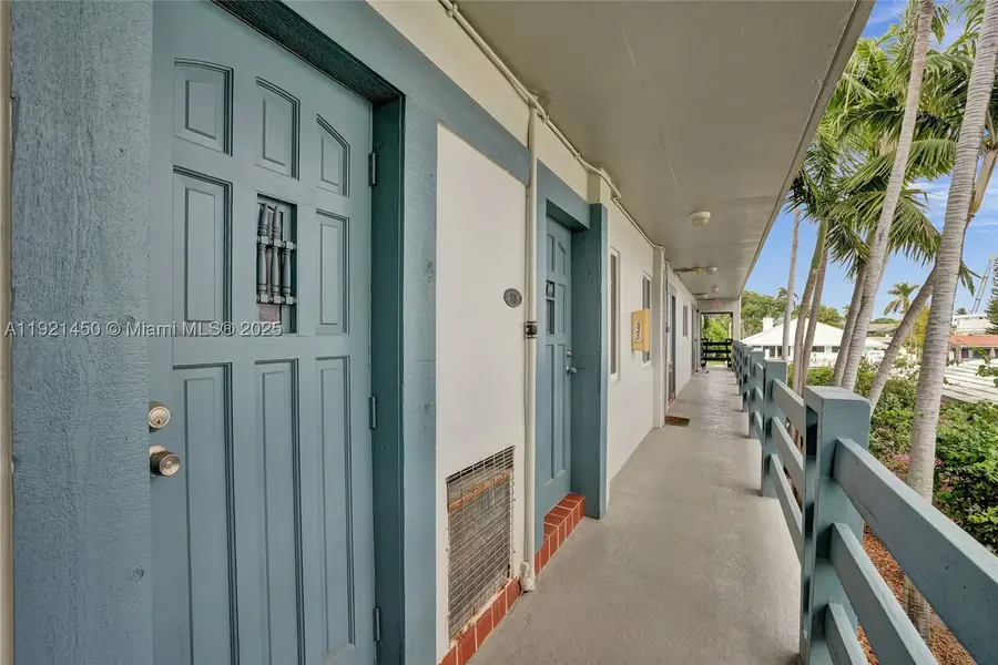 1535 SE 15th St #208, Fort Lauderdale, FL 33316 - #2