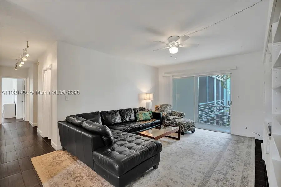 1535 SE 15th St #208, Fort Lauderdale, FL 33316 - #3
