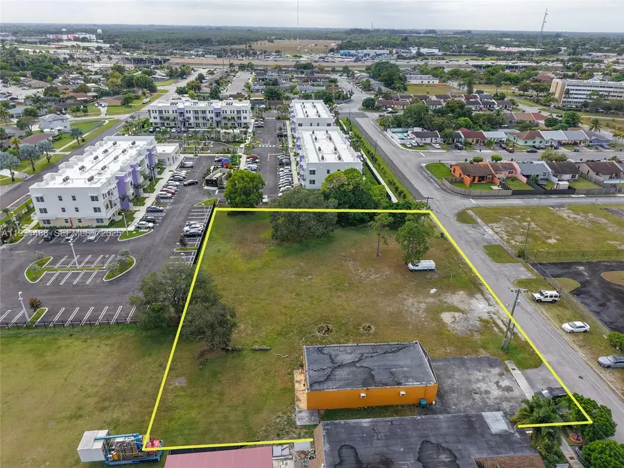 14551 Carver Dr, Miami, FL 33176 - Image #3