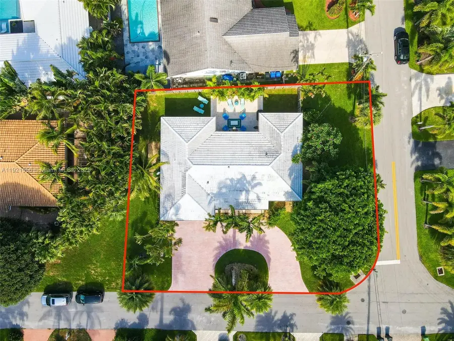 290 Tropic Dr, Lauderdale By The Sea, FL 33308 - Image #2