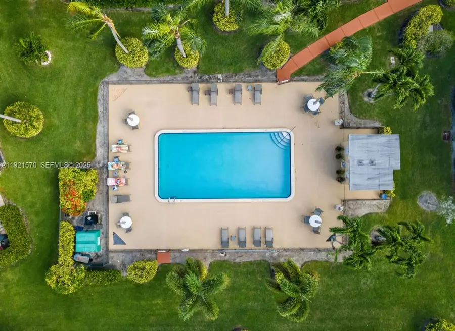 160 SE 7th St #405, Deerfield Beach, FL 33441 - Image #3