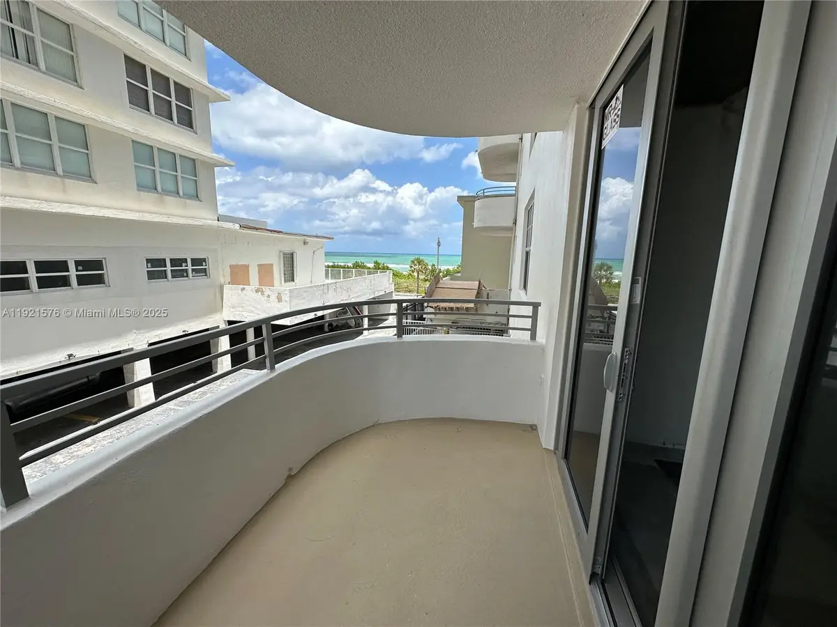 5555 Collins Avenue #3C, Miami Beach, FL 33140 - Image #1