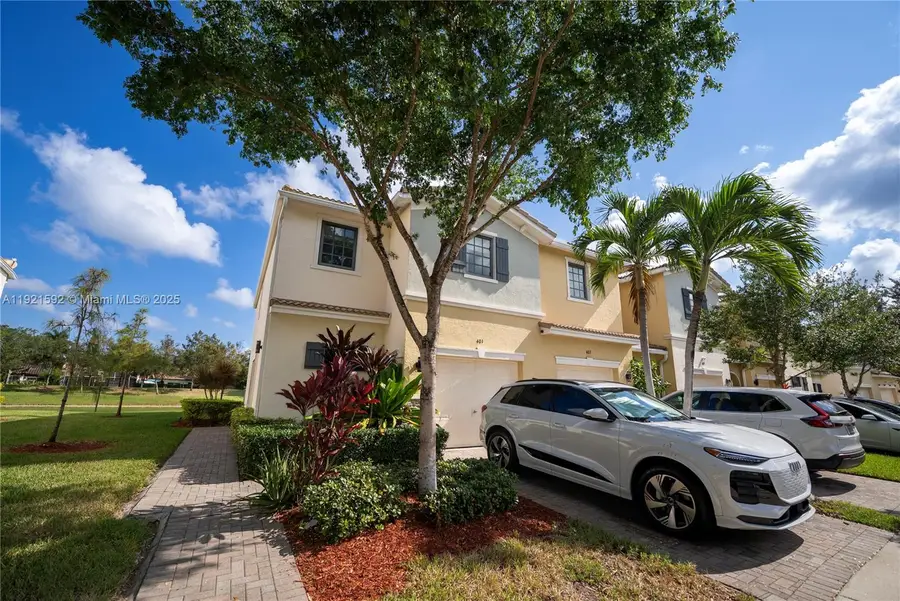 401 NE 194th Ln, Miami, FL 33179 - Image #3