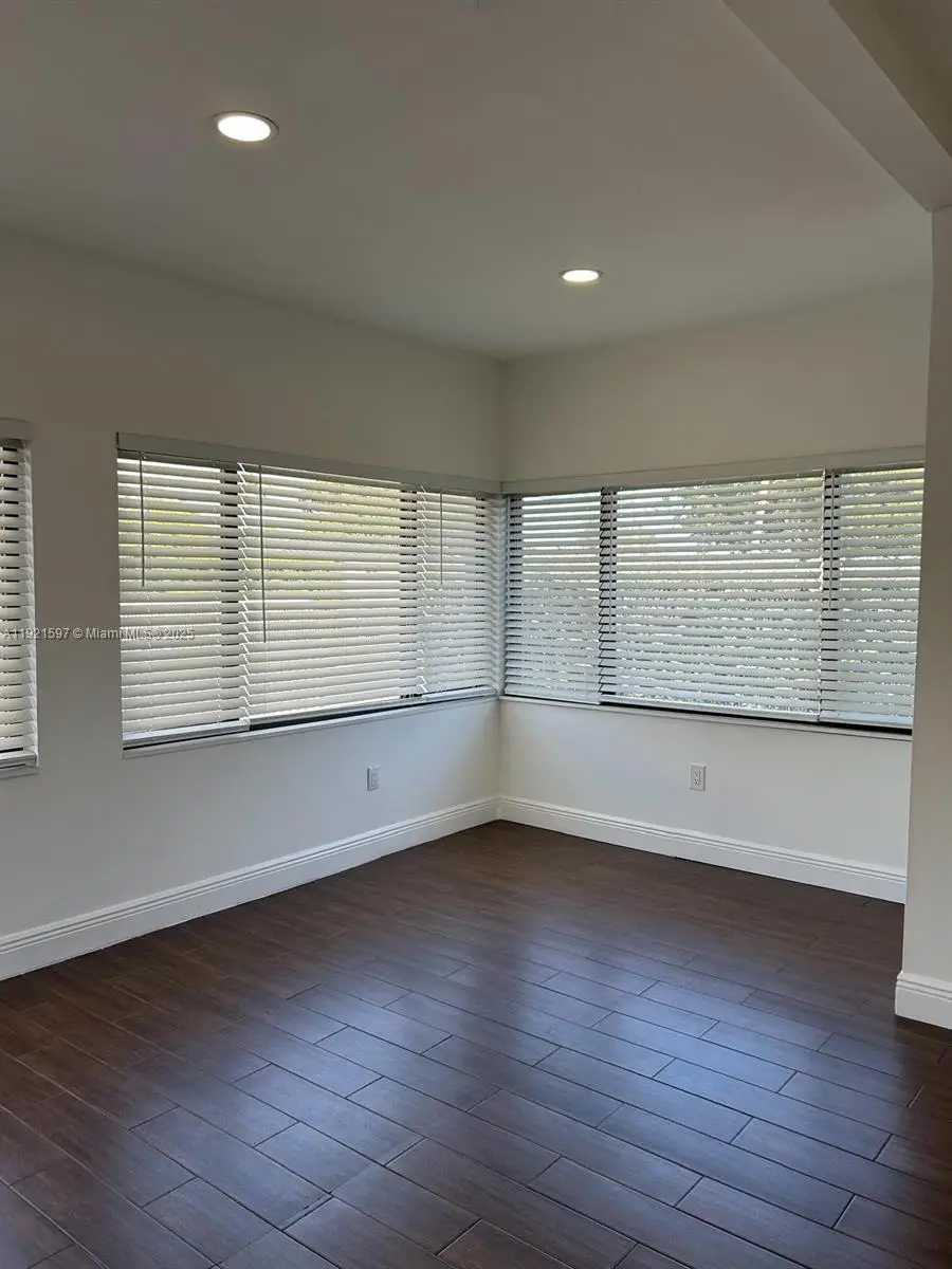 5790 SW 5th St, Miami, FL 33144 - Image #3