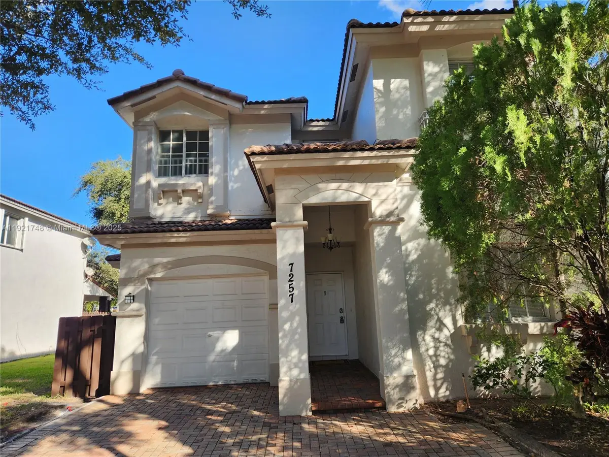 7257 NW 113th Pl, Doral, FL 33178 - Image #1