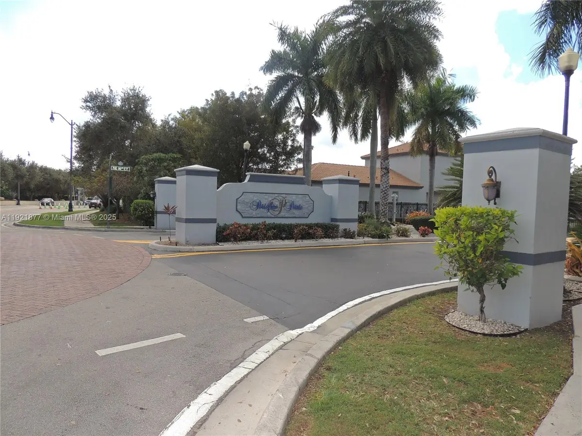 959 NE 37th Ave, Homestead, FL 33033 - Image #1