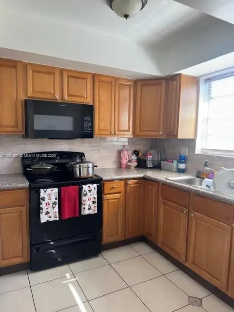 1350 NE 119th St #1350-25, Miami, FL 33161 - Image #3