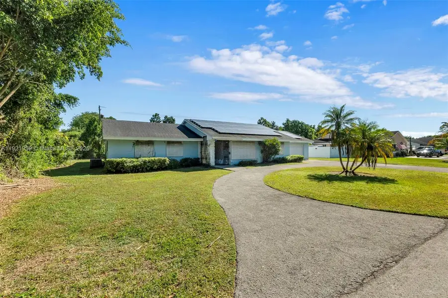 27221 SW 167th Ct, Homestead, FL 33031 - Image #2