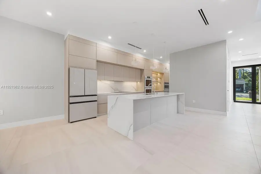 1222 NE 13th Ave, Fort Lauderdale, FL 33304 - Image #2