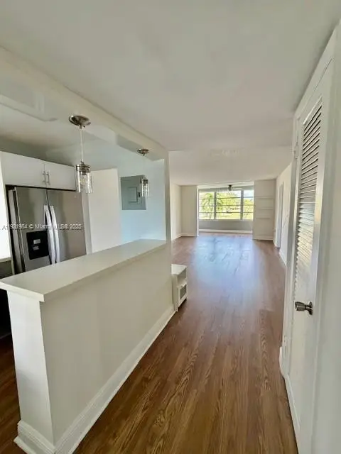 8350 Sunrise Lakes Blvd #202, Sunrise, FL 33322 - Image #2