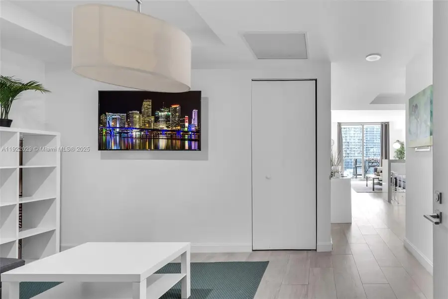 55 SW 9th St #1705, Miami, FL 33130 - Image #2