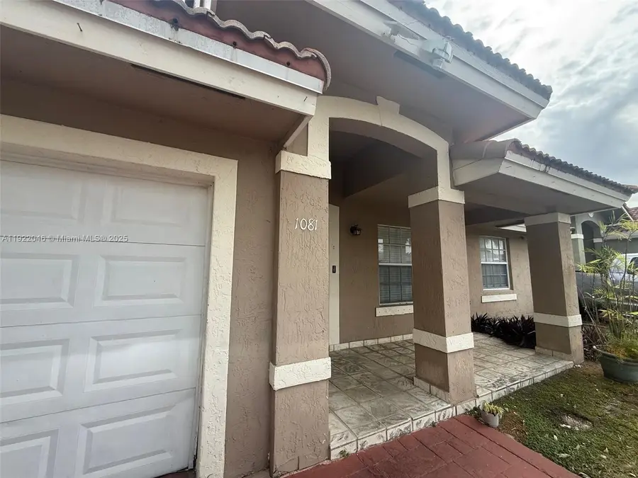 1081 NW 128th Pl, Miami, FL 33182 - Image #2
