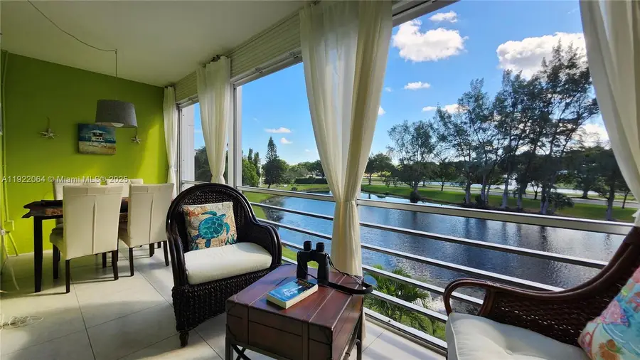 3143 Cambridge G #3143, Deerfield Beach, FL 33442 - Image #2