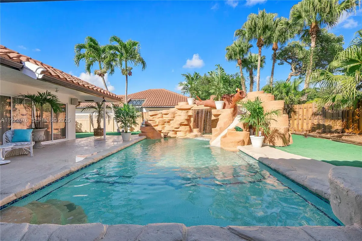 2900 NW 25th Way, Boca Raton, FL 33434 - Image #1