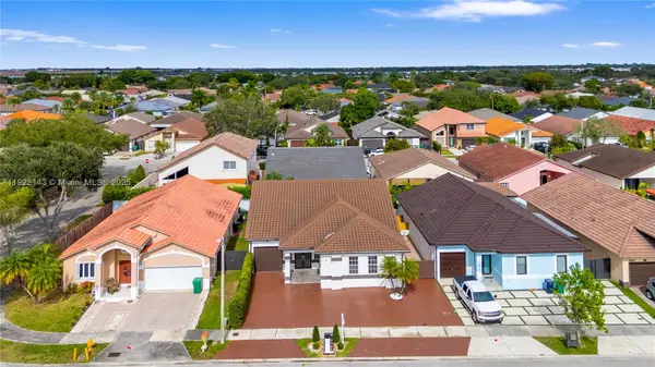 8985 NW 148th St, Miami Lakes, FL 33018