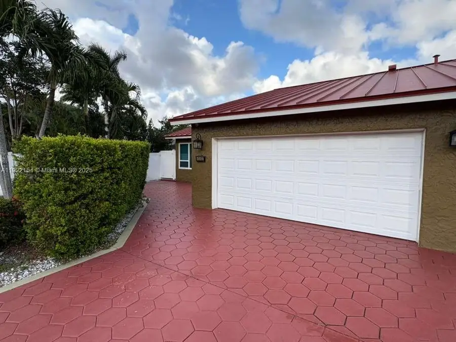 4548 SW 28th Way, Dania Beach, FL 33312 - Image #3