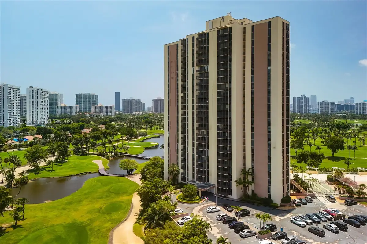 20379 W Country Club Dr #1533, Aventura, FL 33180 - Image #1