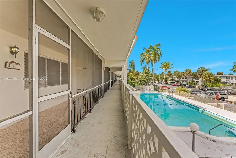 1450 NE 170th St #211, North Miami Beach, FL 33162 - Image #3