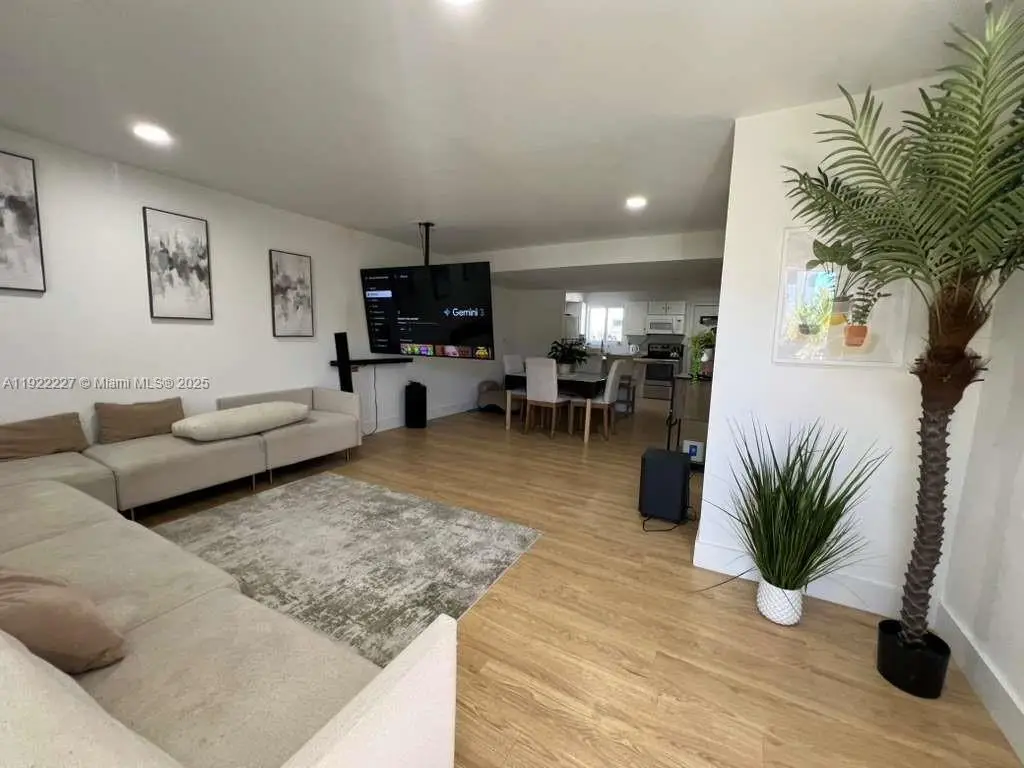 1480 NE 151st St #101, Miami, FL 33162 - Image #1