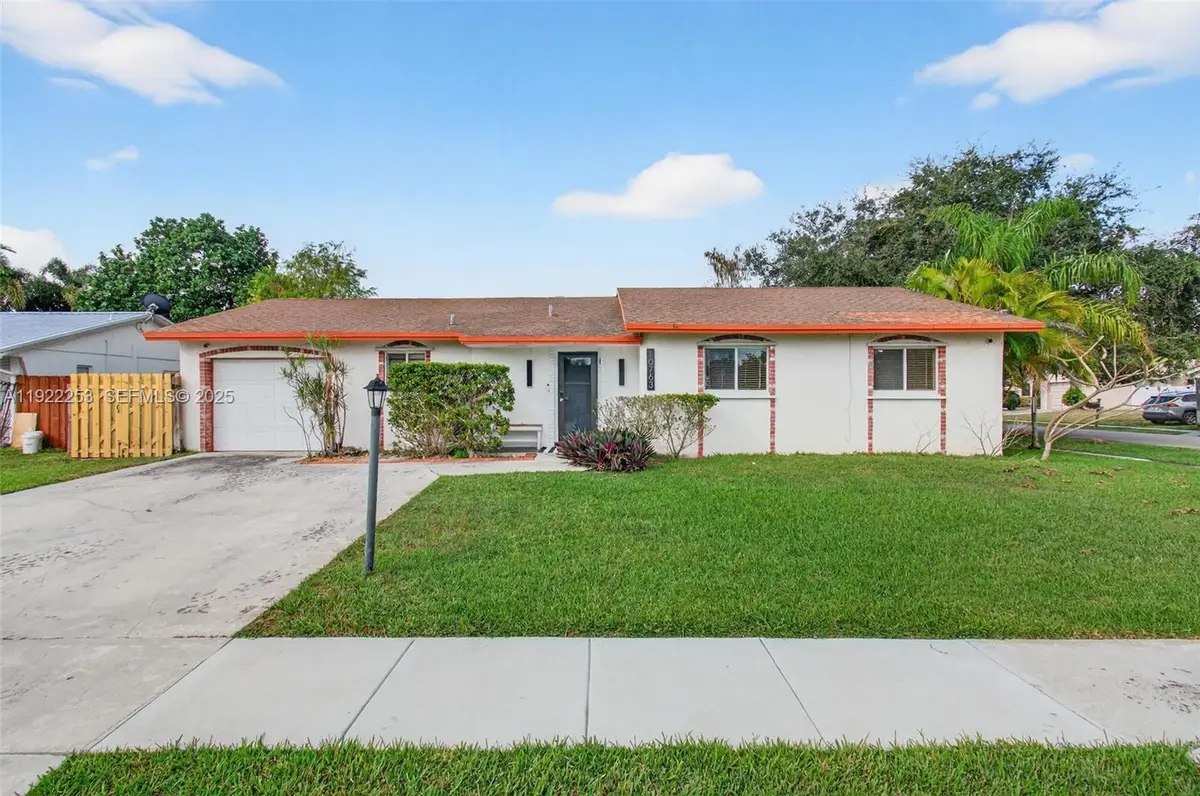 10763 Shady Pond Ln, Boca Raton, FL 33428 - Image #1
