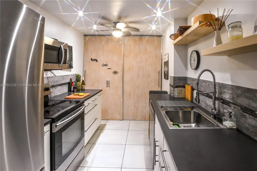 4330 Hillcrest Dr #804, Hollywood, FL 33021 - Image #2