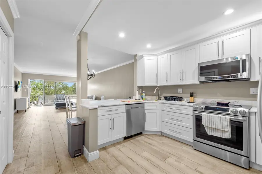 900 SW 12th St #206, Fort Lauderdale, FL 33315 - Image #2