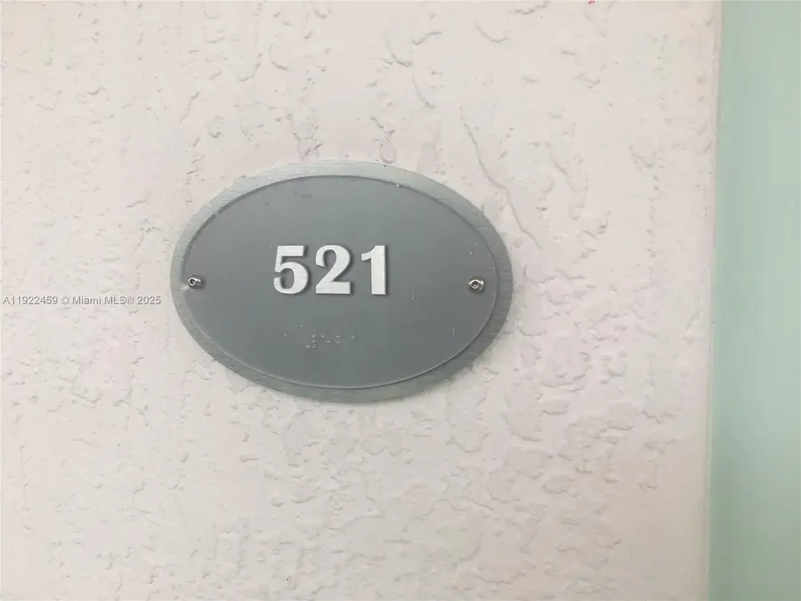 6000 Collins Ave #521, Miami Beach, FL 33140 - Image #2