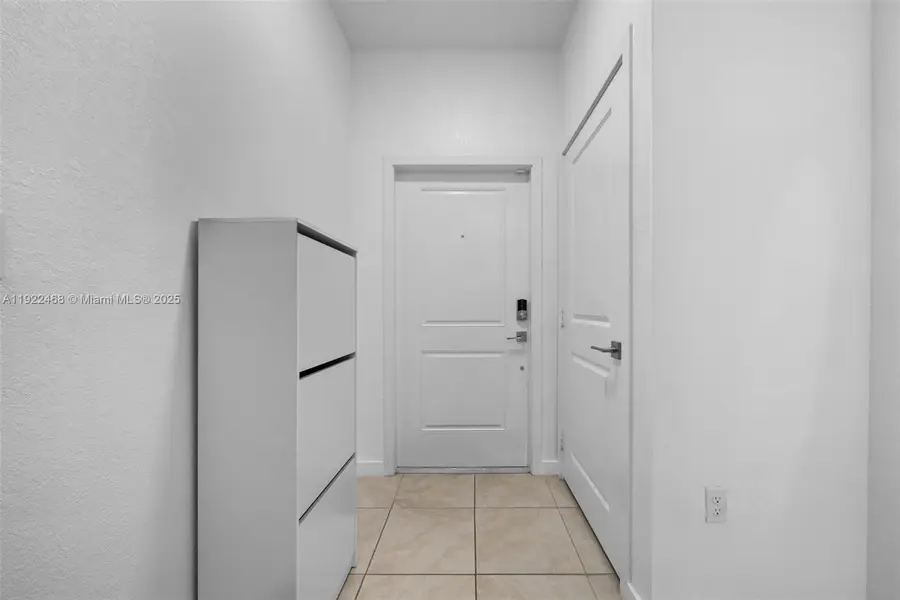 757 SW 11th St, Florida City, FL 33034 - Image #2