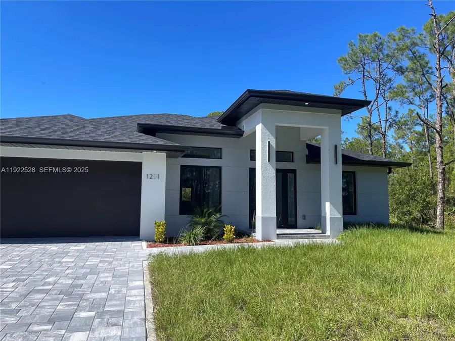 736 Cane St E, Lehigh Acres, FL 33974 - Image #3