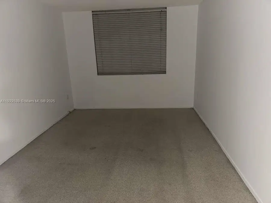 300 Bayview Dr #201, Sunny Isles Beach, FL 33160 - Image #3