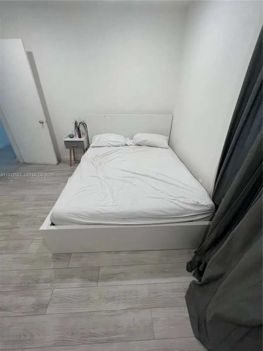 713 SW 7th Ave, Hallandale Beach, FL 33009 - Image #3