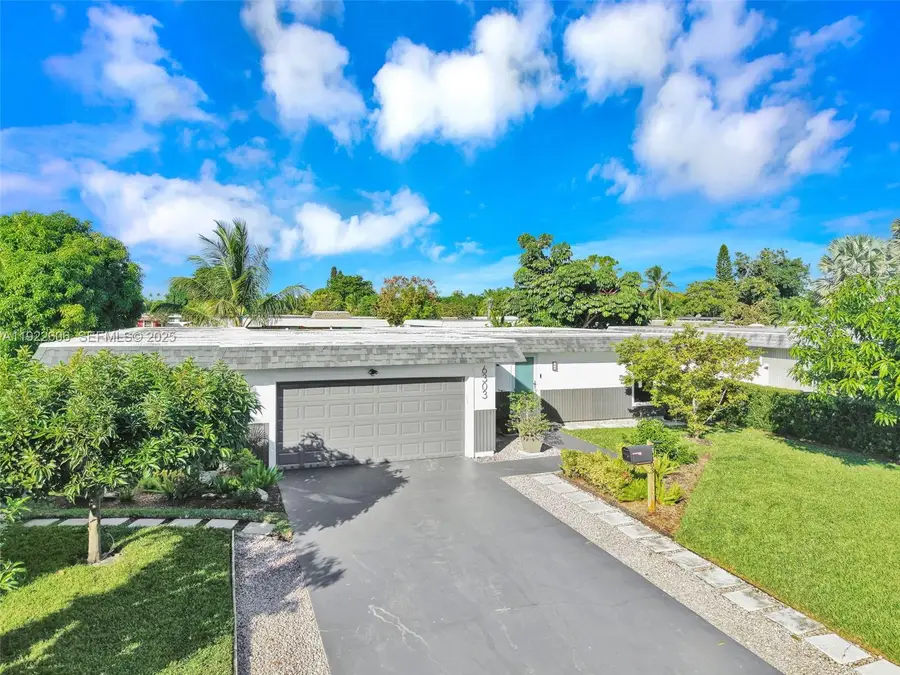 6303 NW 71st Ave, Tamarac, FL 33321 - Image #2