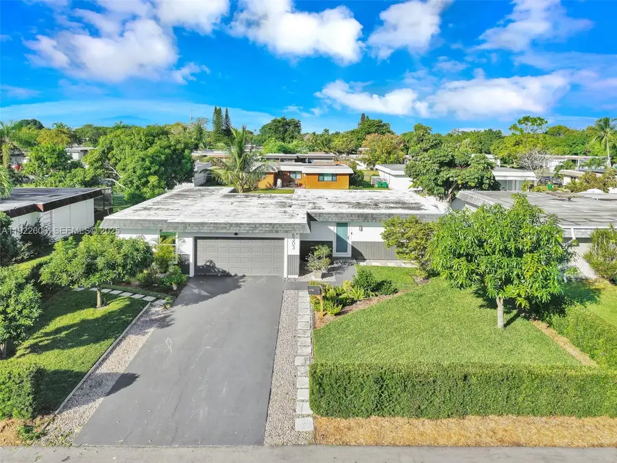 6303 NW 71st Ave, Tamarac, FL 33321 - Image #3