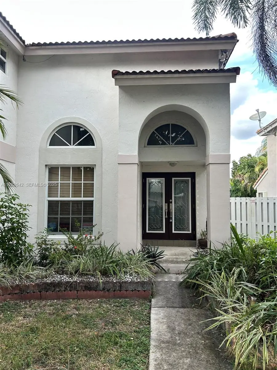 12571 NW 10th St, Sunrise, FL 33323 - Image #2