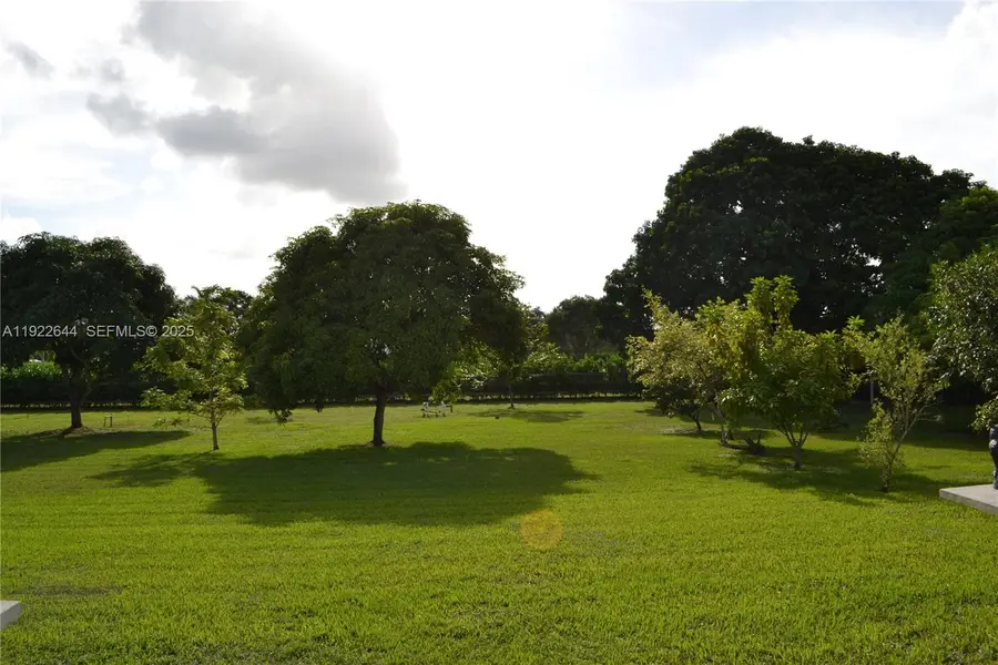 5425 SW 190th Ave, Southwest Ranches, FL 33332 - Image #2