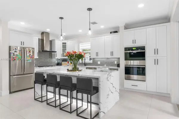 14212 NW 23rd St, Pembroke Pines, FL 33028