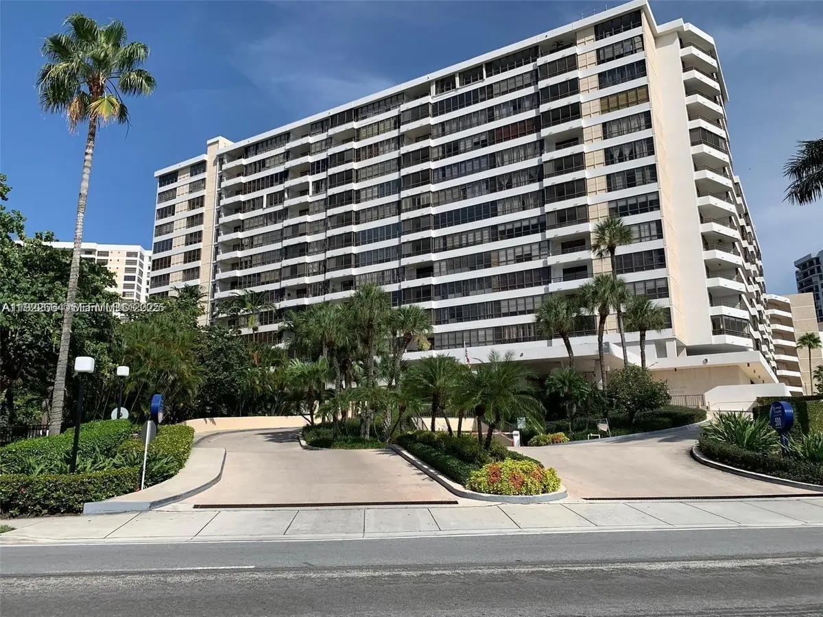 500 Three Islands Blvd #307, Hallandale Beach, FL 33009 - Image #1