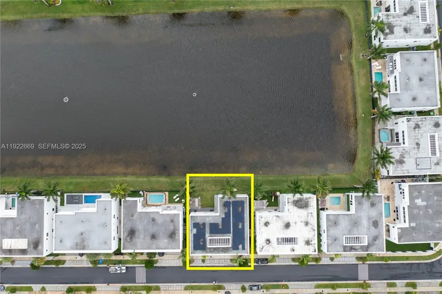 10272 NW 75th Ter, Doral, FL 33178 - Image #3
