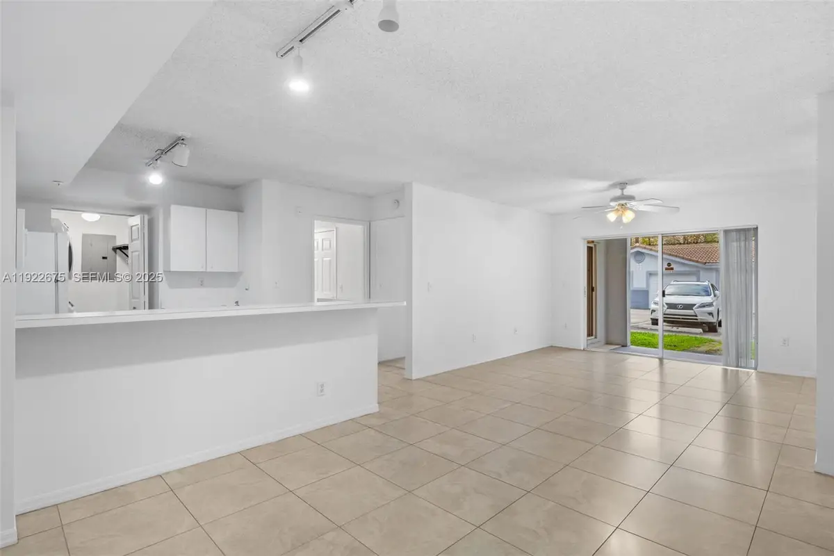 2600 S University Dr #107, Davie, FL 33328 - Image #1